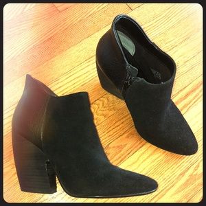 🖤SUEDE LEATHER BOOTIES🖤